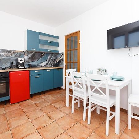 Appartement Color Ap Calea Victoriei 12C à Bucarest Extérieur photo