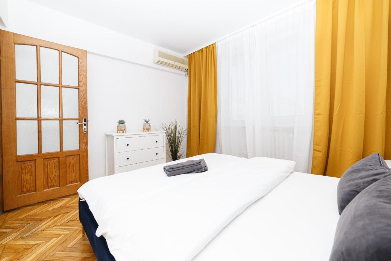 Appartement Color Ap Calea Victoriei 12C à Bucarest Extérieur photo