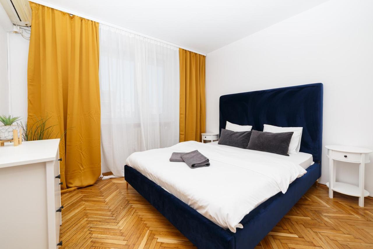 Appartement Color Ap Calea Victoriei 12C à Bucarest Extérieur photo